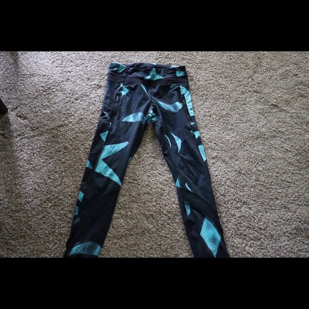 Lululemon size 4 full length pants